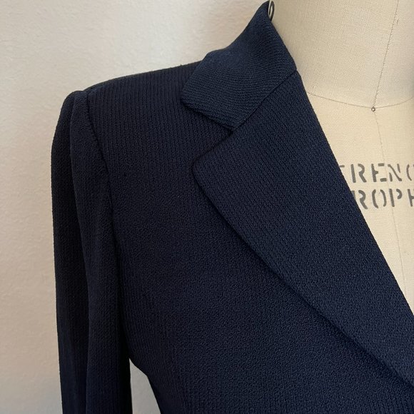 St. John Collection St. John Basics Navy Knit Skirt Suit w/ pleated skirt SIZE 4 - Picture 3 of 8